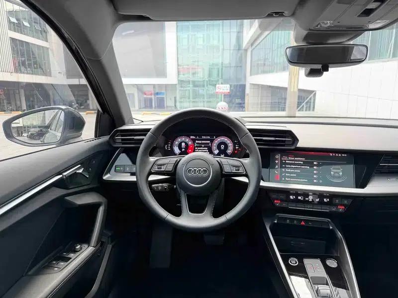 Audi A3 2022 Sportback 35 TFSI Fashion Sport — миниатюра 14