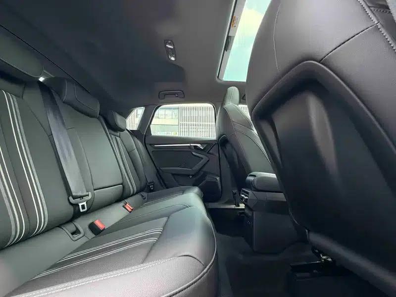 Audi A3 2022 Sportback 35 TFSI Fashion Sport — миниатюра 17