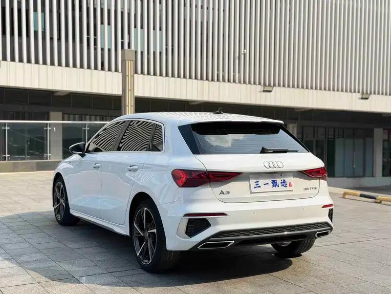 Audi A3 2022 Sportback 35 TFSI Fashion Sport — миниатюра 4