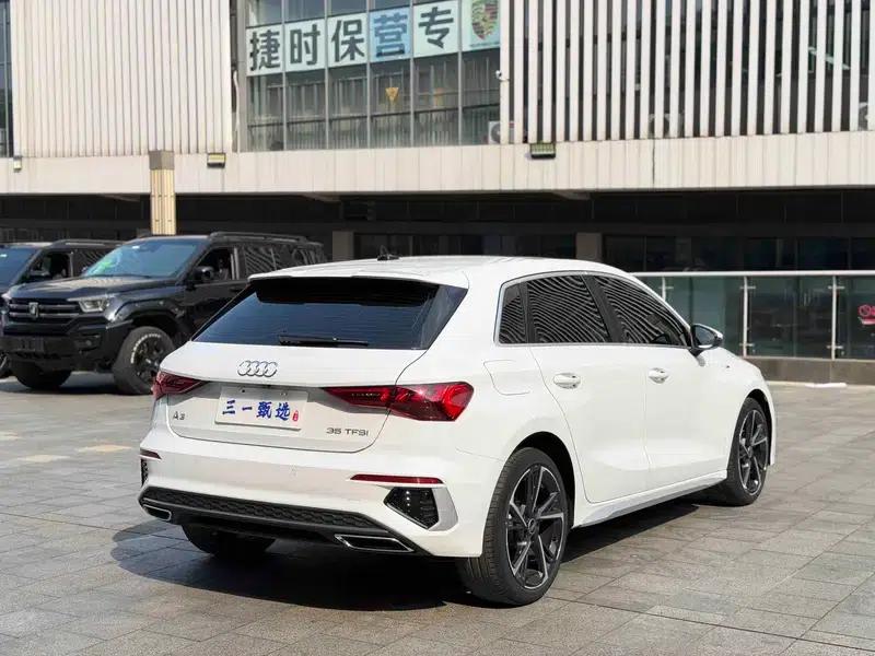 Audi A3 2022 Sportback 35 TFSI Fashion Sport — миниатюра 6