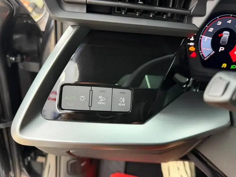 Audi A3 2022 Sportback 35 TFSI Fashion Sport — миниатюра 15