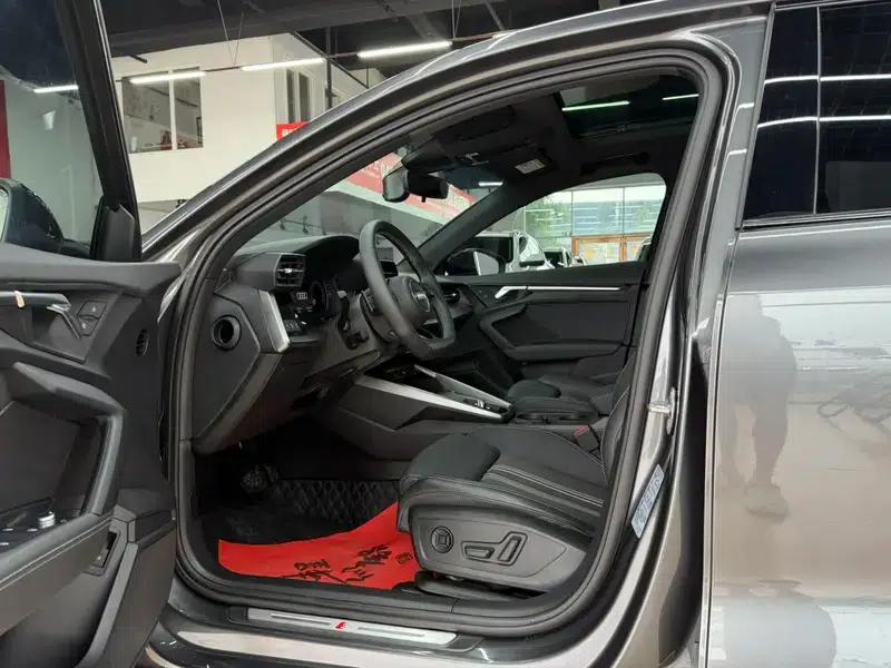 Audi A3 2022 Sportback 35 TFSI Fashion Sport — миниатюра 17