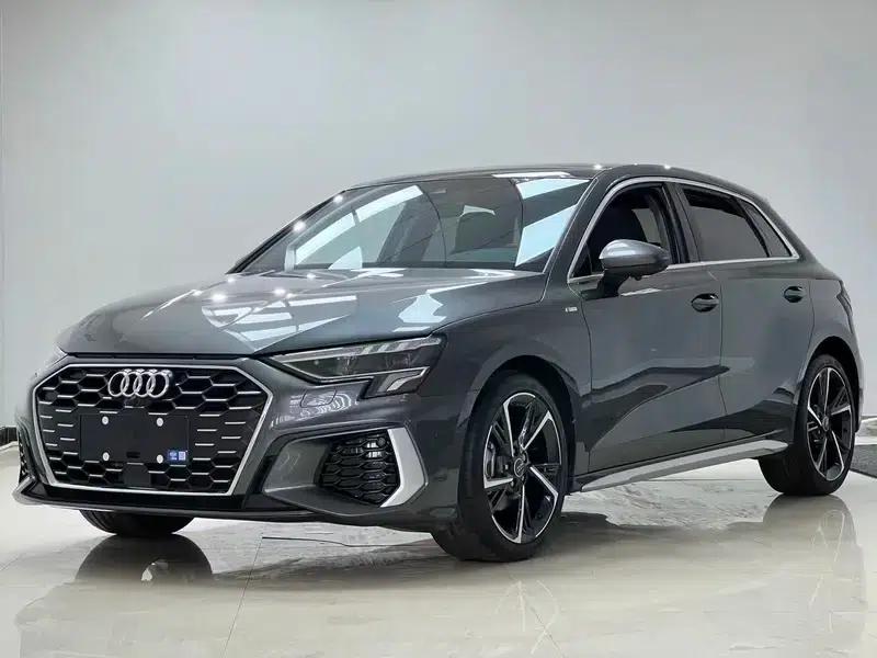 Audi A3 2023 Facelift Sportback 35 TFSI Fashion Sporty Model — миниатюра 1