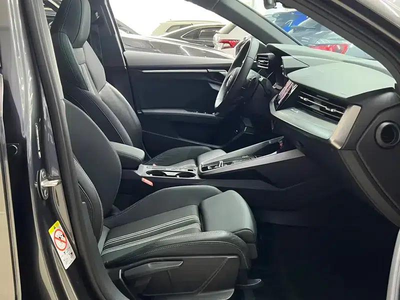 Audi A3 2023 Facelift Sportback 35 TFSI Fashion Sporty Model — миниатюра 12