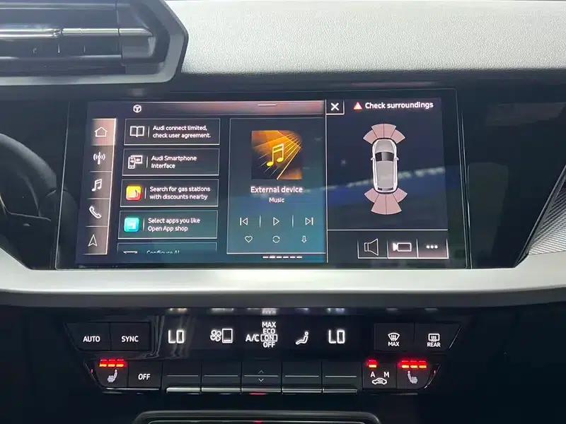 Audi A3 2023 Facelift Sportback 35 TFSI Fashion Sporty Model — миниатюра 15