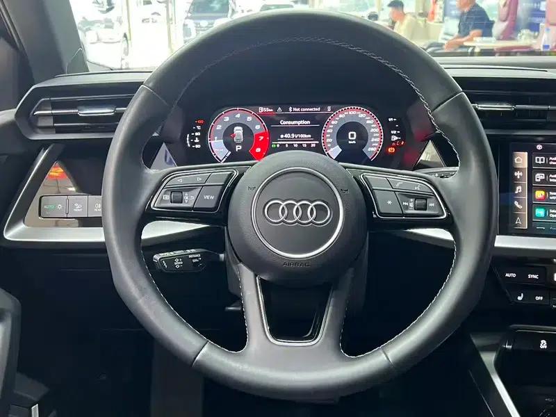 Audi A3 2023 Facelift Sportback 35 TFSI Fashion Sporty Model — миниатюра 17