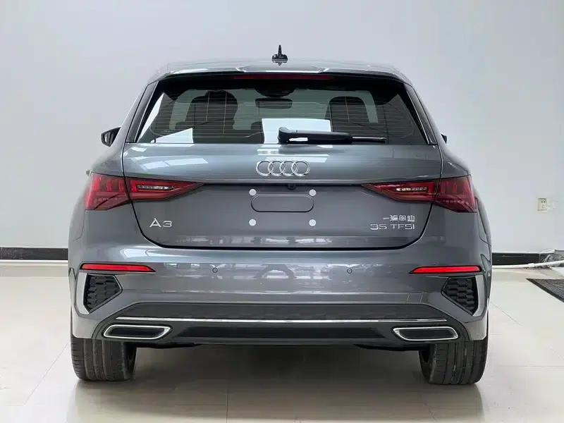 Audi A3 2023 Facelift Sportback 35 TFSI Fashion Sporty Model — миниатюра 5