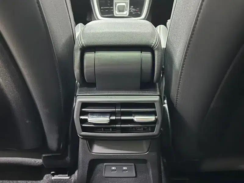 Audi A3 2023 Facelift Sportback 35 TFSI Fashion Sporty Model — миниатюра 9