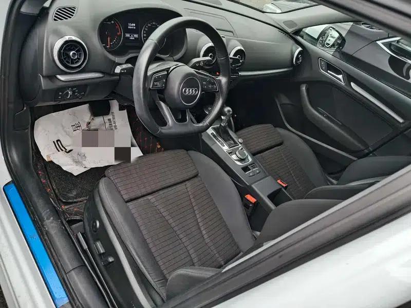 Audi A3 2017 Sportback 35 TFSI Sport — миниатюра 9