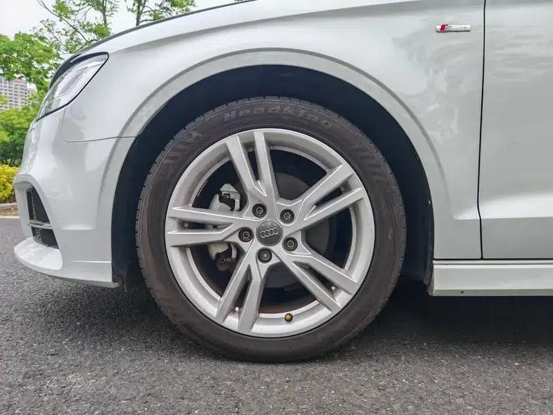 Audi A3 2019 Limousine 35 TFSI Fashion Edition (National V Emission Standard) — миниатюра 13