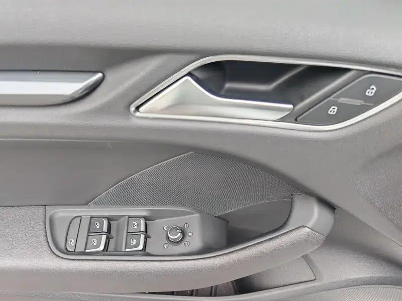 Audi A3 2019 Limousine 35 TFSI Fashion Edition (National V Emission Standard) — миниатюра 29