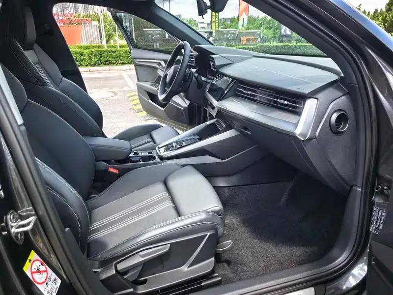 Audi A3 2023 Facelift A3L Limousine 35 TFSI Sporty Edition — миниатюра 11