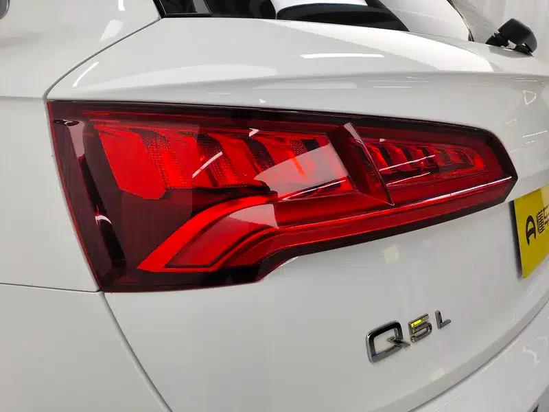 Audi Q5L 2020 Facelift 40 TFSI Luxury Fashion Edition — миниатюра 13