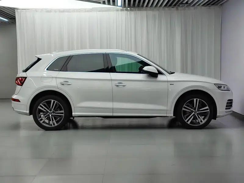 Audi Q5L 2020 Facelift 40 TFSI Luxury Fashion Edition — миниатюра 8