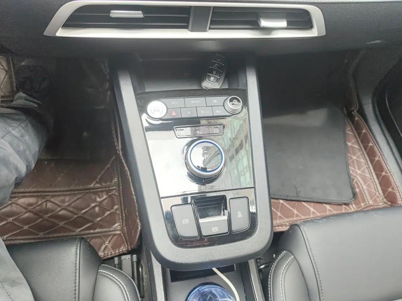 BYD e2 2019 Long-Range Version Yao·Luxury Trim — миниатюра 14