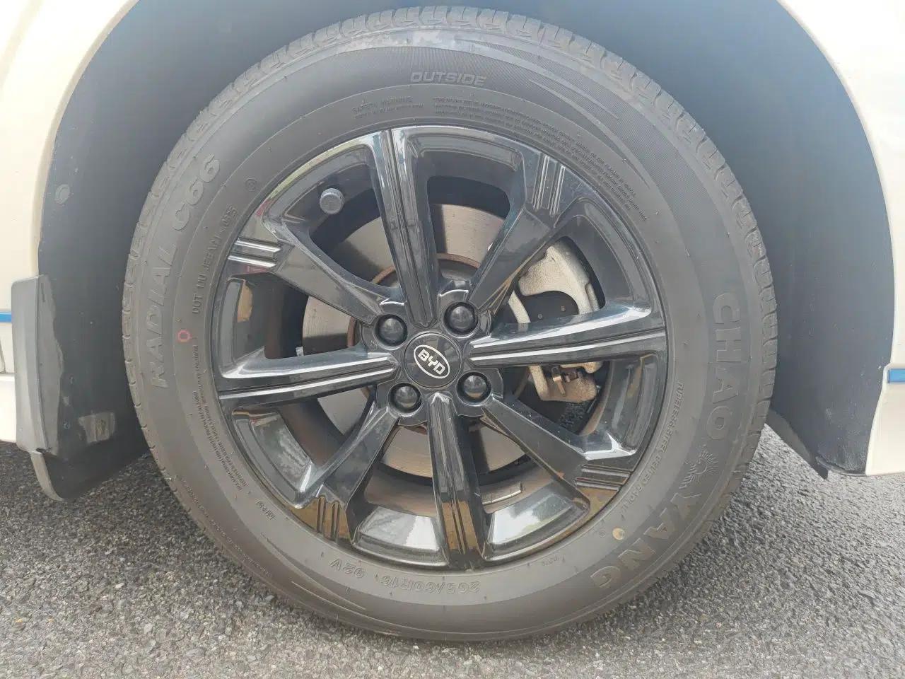BYD e2 2019 Long-Range Version Yao·Luxury Trim — миниатюра 8