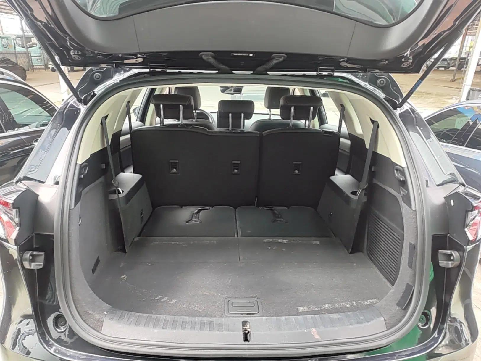 BYD Tang 2019 2.0T Automatic SmartConnect Prestige 7-Seater China VI Standard — миниатюра 22