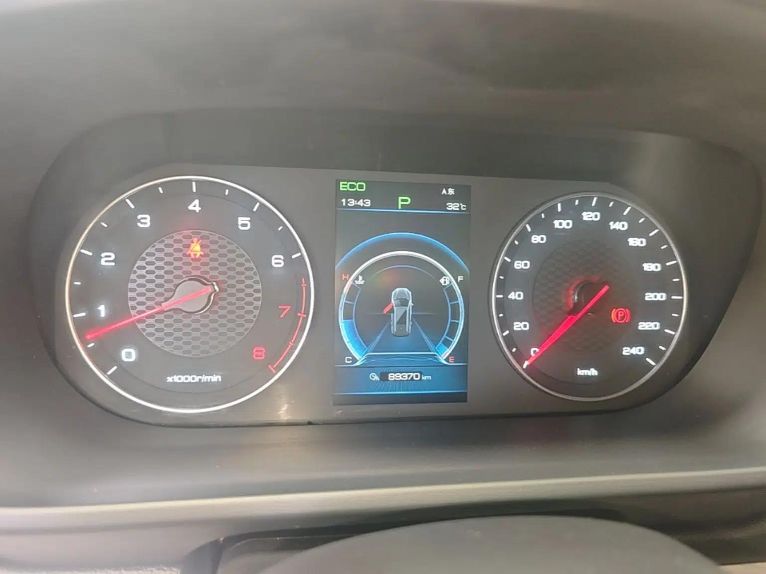 BYD Tang 2019 2.0T Automatic SmartConnect Prestige 7-Seater China VI Standard — миниатюра 14