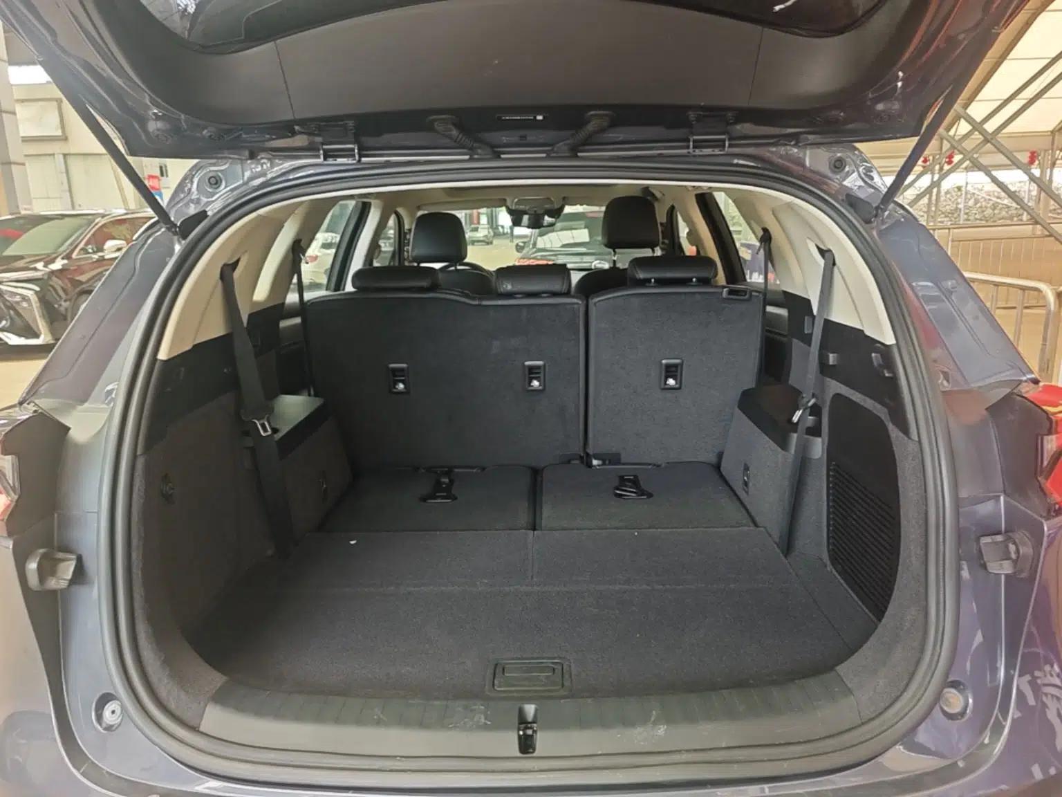 BYD Tang 2019 2.0T Automatic SmartConnect Prestige 7-Seater China VI Standard — миниатюра 22
