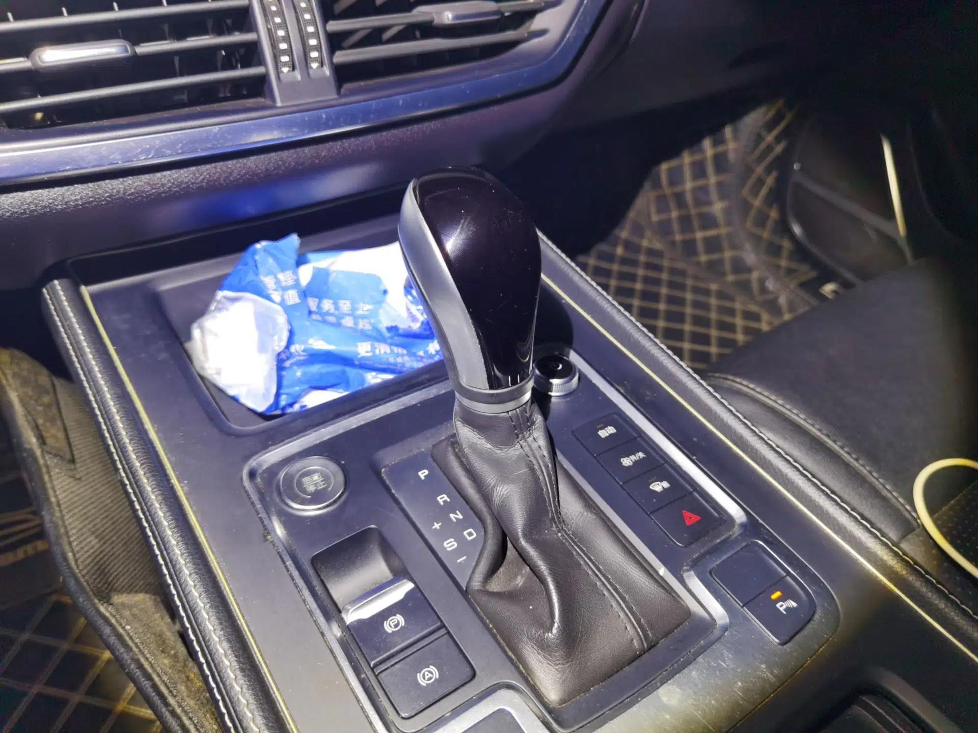 BYD Tang 2018 2.0T Automatic Smart Connect Prestige 7-Seater China V Standard — миниатюра 14