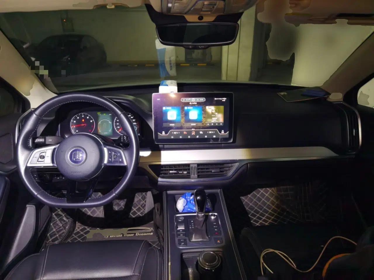 BYD Tang 2018 2.0T Automatic Smart Connect Prestige 7-Seater China V Standard — миниатюра 9