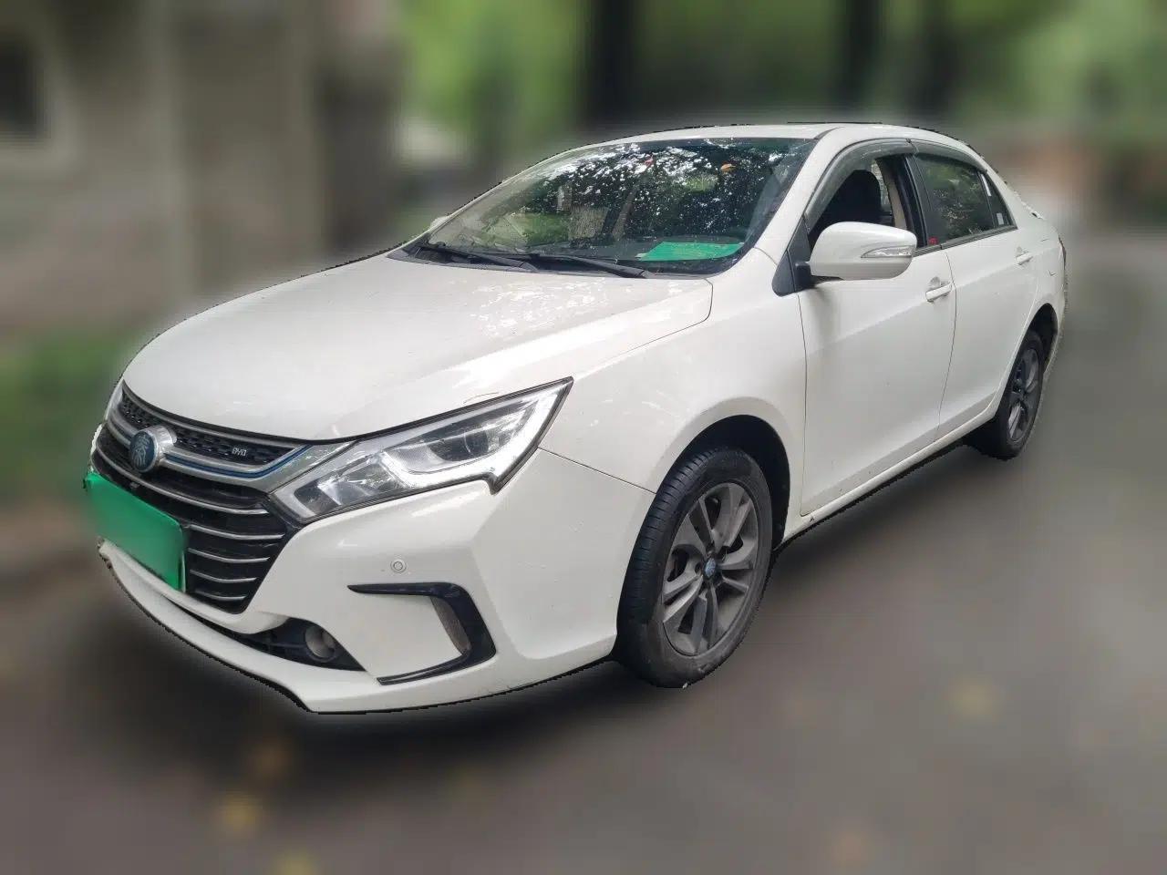 BYD Qin New Energy 2017 1.5T Luxury Model — миниатюра 1