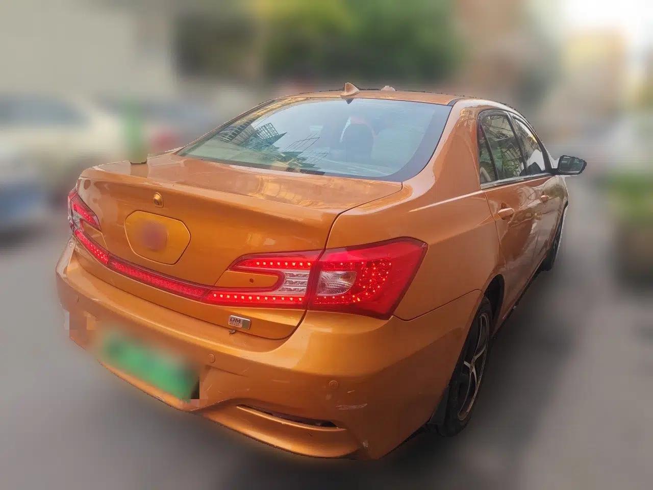 BYD Qin New Energy 2014 1.5T Flagship Model — миниатюра 6