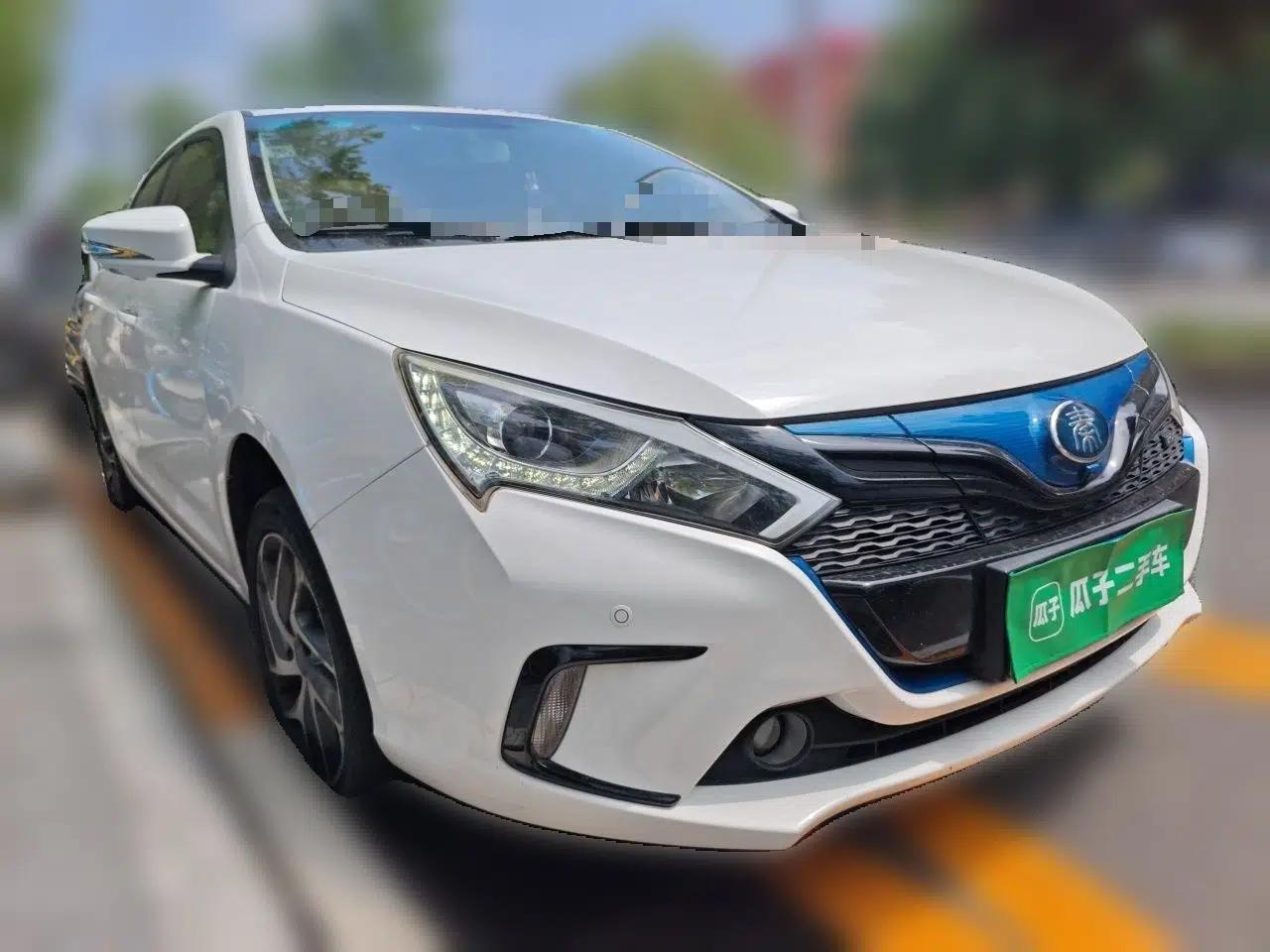 BYD Qin New Energy 2017 Qin EV300 Flagship Model — миниатюра 3