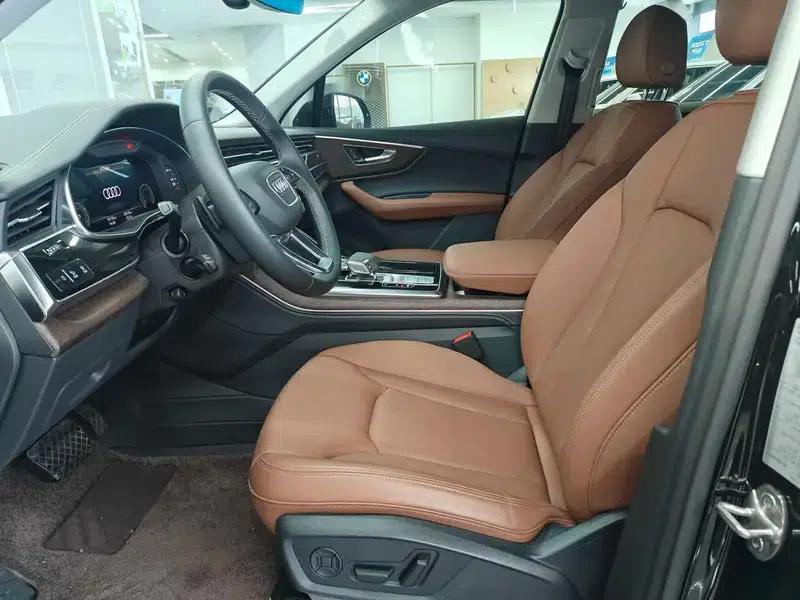 Audi Q7 2025 55 TFSI quattro S line Black Knight Edition — миниатюра 14