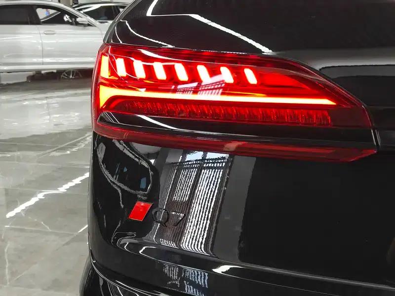 Audi Q7 2025 55 TFSI quattro S line Black Knight Edition — миниатюра 6