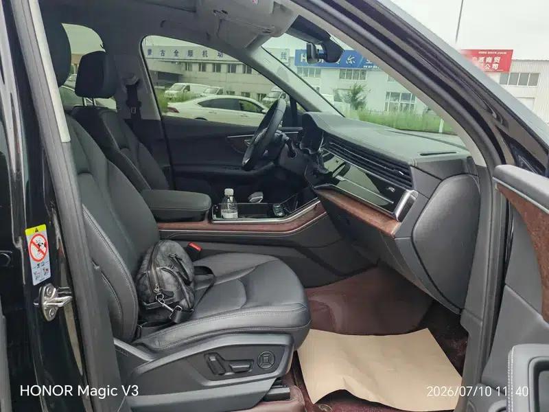 Audi Q7 2025 55 TFSI quattro S line Sport — миниатюра 14