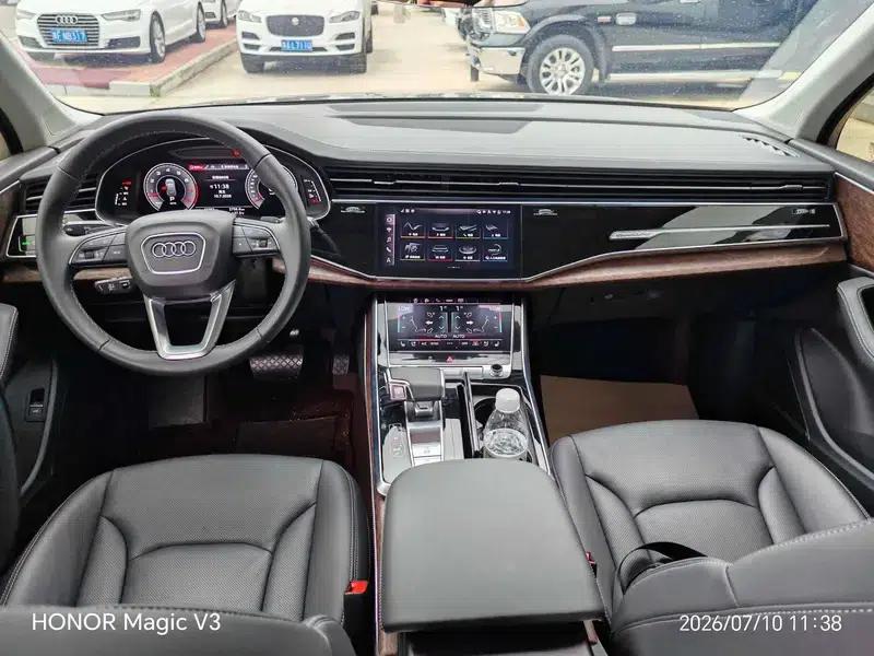 Audi Q7 2025 55 TFSI quattro S line Sport — миниатюра 8