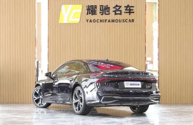 2024 Audi A7L 45 TFSI quattro Black Edition — миниатюра 4