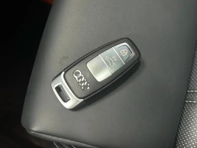Audi Q4 e-tron 2024 Model 40 e-tron Trailblazer — миниатюра 11