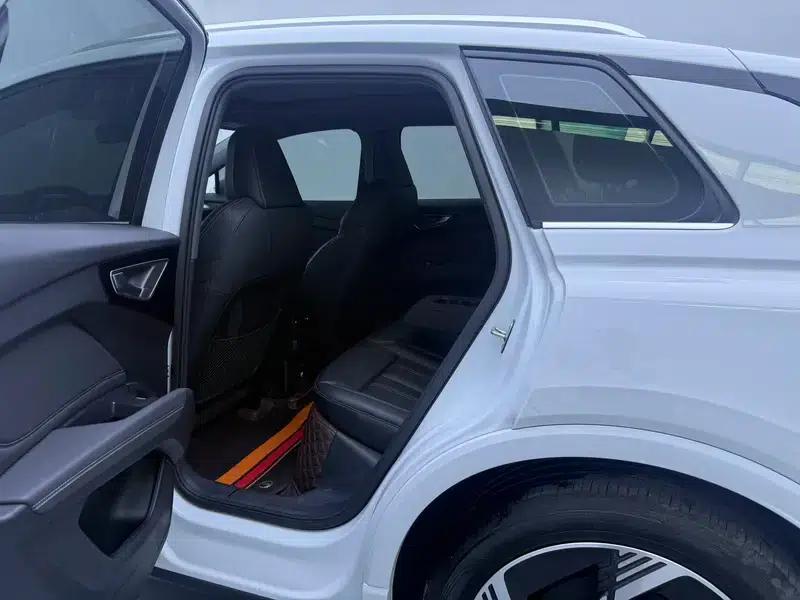 Audi Q4 e-tron 2024 Model 40 e-tron Trailblazer — миниатюра 18