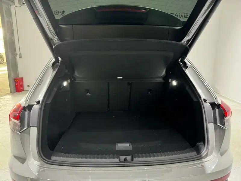 Audi Q4 e-tron 2024 Model 40 e-tron Trailblazer — миниатюра 9