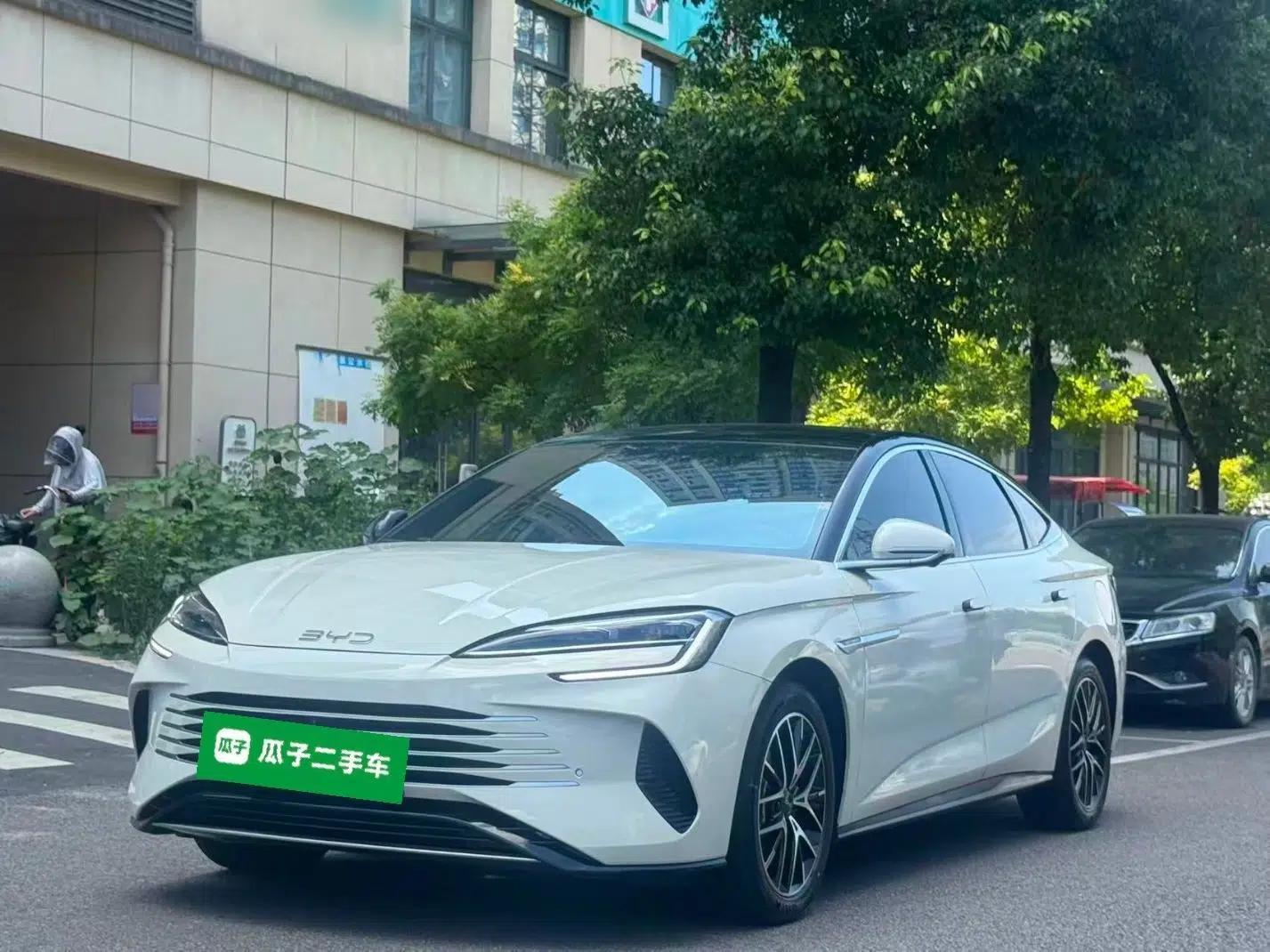 BYD Seal 07 DM-i 2025 DM-i 1.5L 125km Elite Model — миниатюра 1