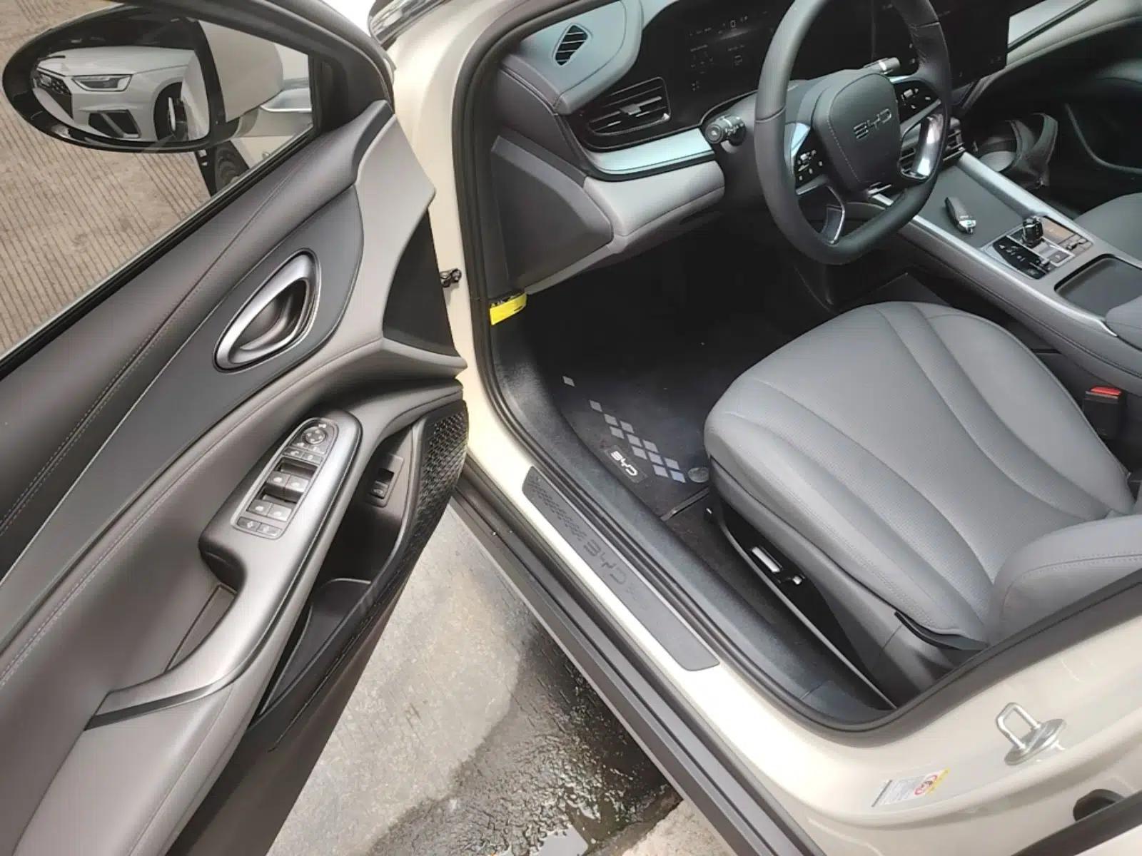 BYD Seal 07 DM-i 2025 DM-i 1.5L 125km Elite Model — миниатюра 18