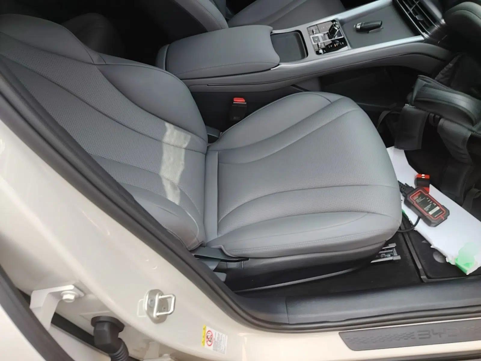 BYD Seal 07 DM-i 2025 DM-i 1.5L 125km Elite Model — миниатюра 19