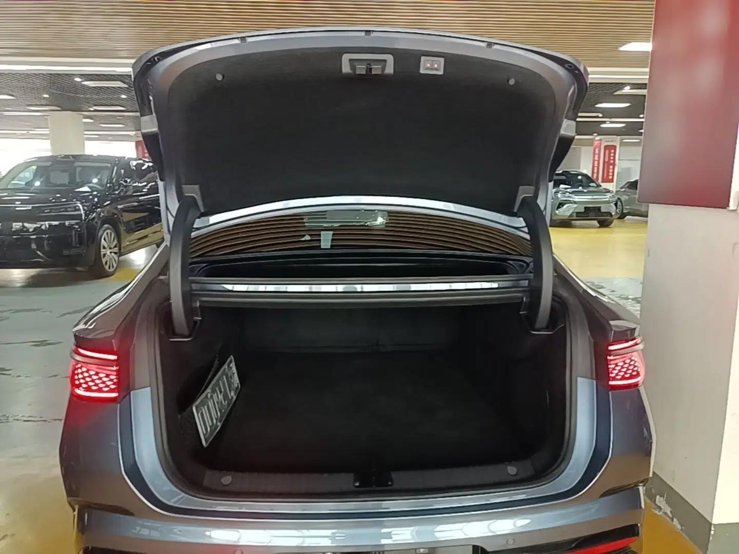 BYD Seal 07 DM-i 2025 Intelligent Driving Version DM-i 1.5L 125 km Prestige Edition — миниатюра 22