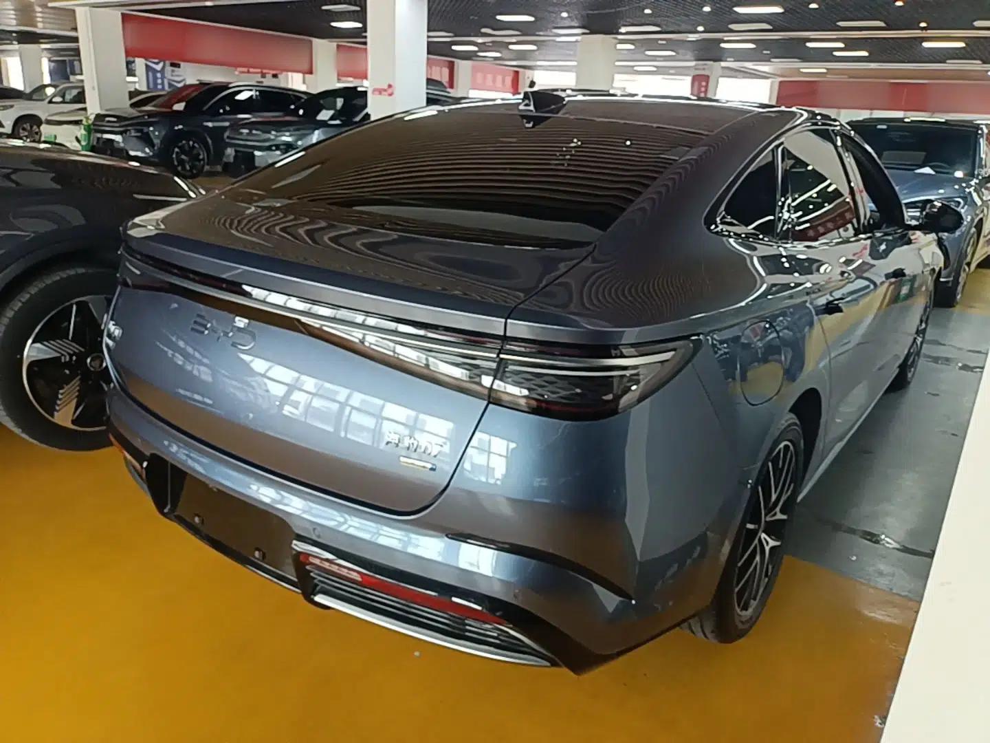 BYD Seal 07 DM-i 2025 Intelligent Driving Version DM-i 1.5L 125 km Prestige Edition — миниатюра 6