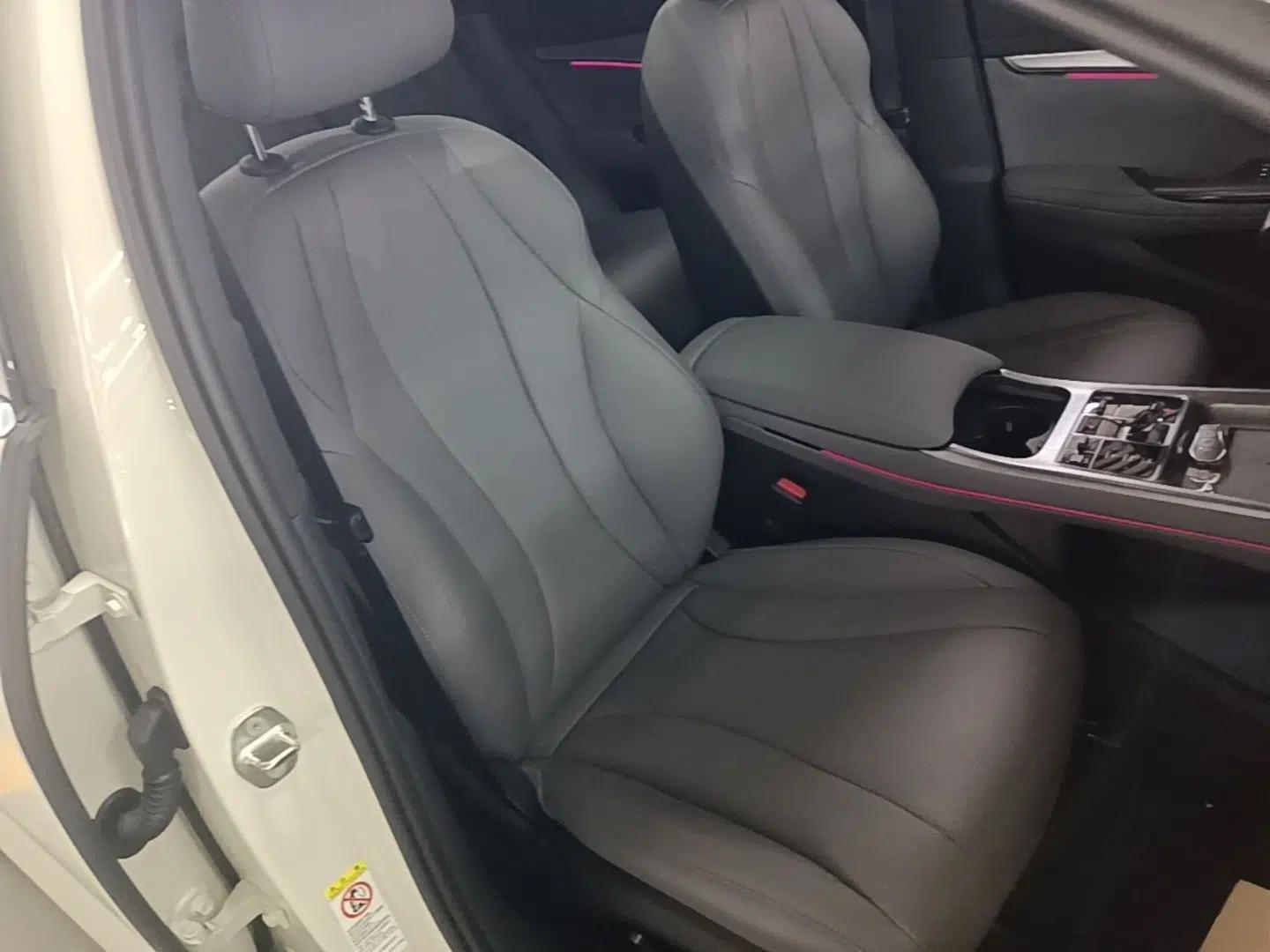 BYD Seal 07 DM-i 2025 Intelligent Driving Version DM-i 1.5L 125 km Prestige Edition — миниатюра 19