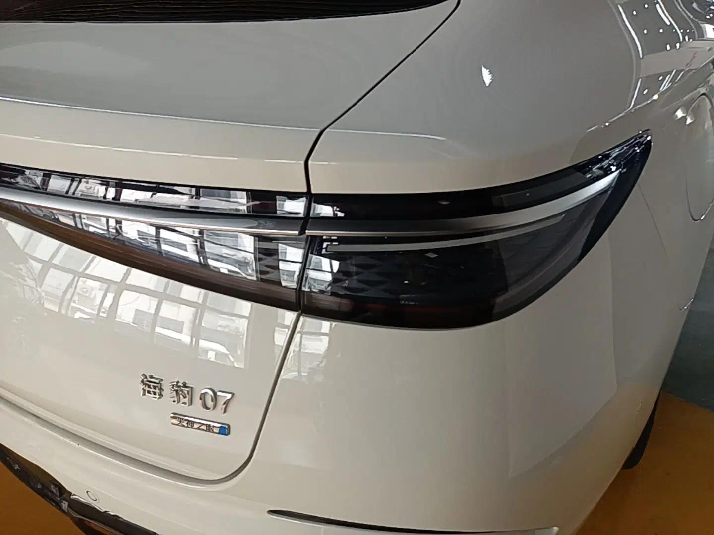 BYD Seal 07 DM-i 2025 Intelligent Driving Version DM-i 1.5L 125 km Prestige Edition — миниатюра 9