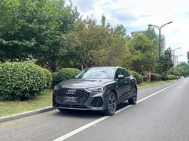 Audi Q3 Sportback 2023 40 TFSI Fashion Edition