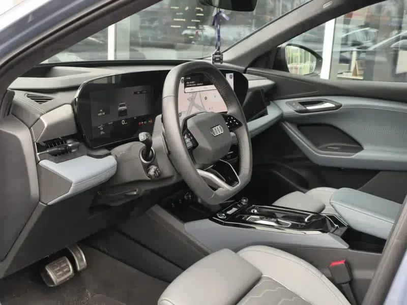 Audi Q6L e-tron 2026 First Edition — миниатюра 8