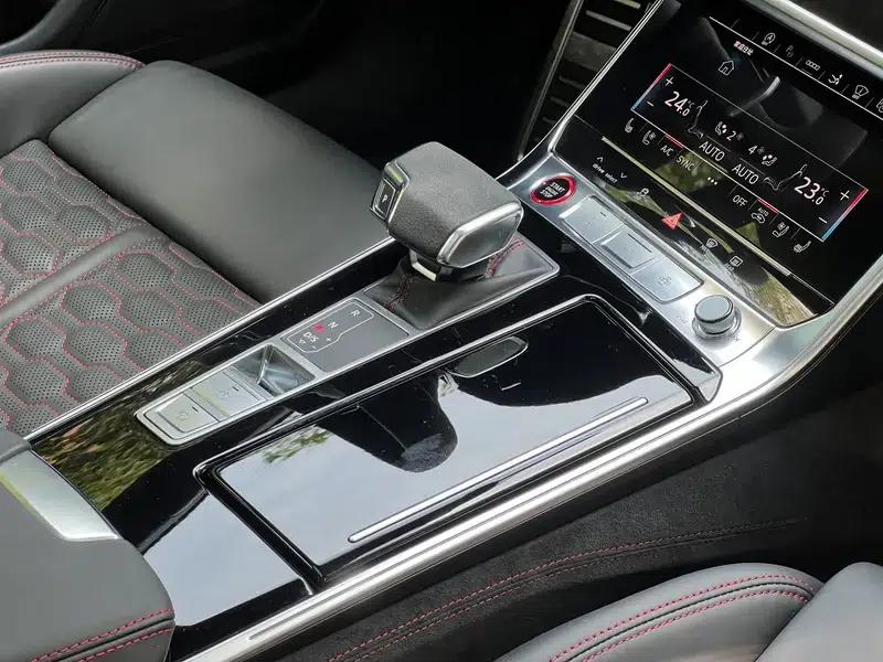 2024 Audi RS 7 RS 7 4.0T Sportback Performance — миниатюра 18