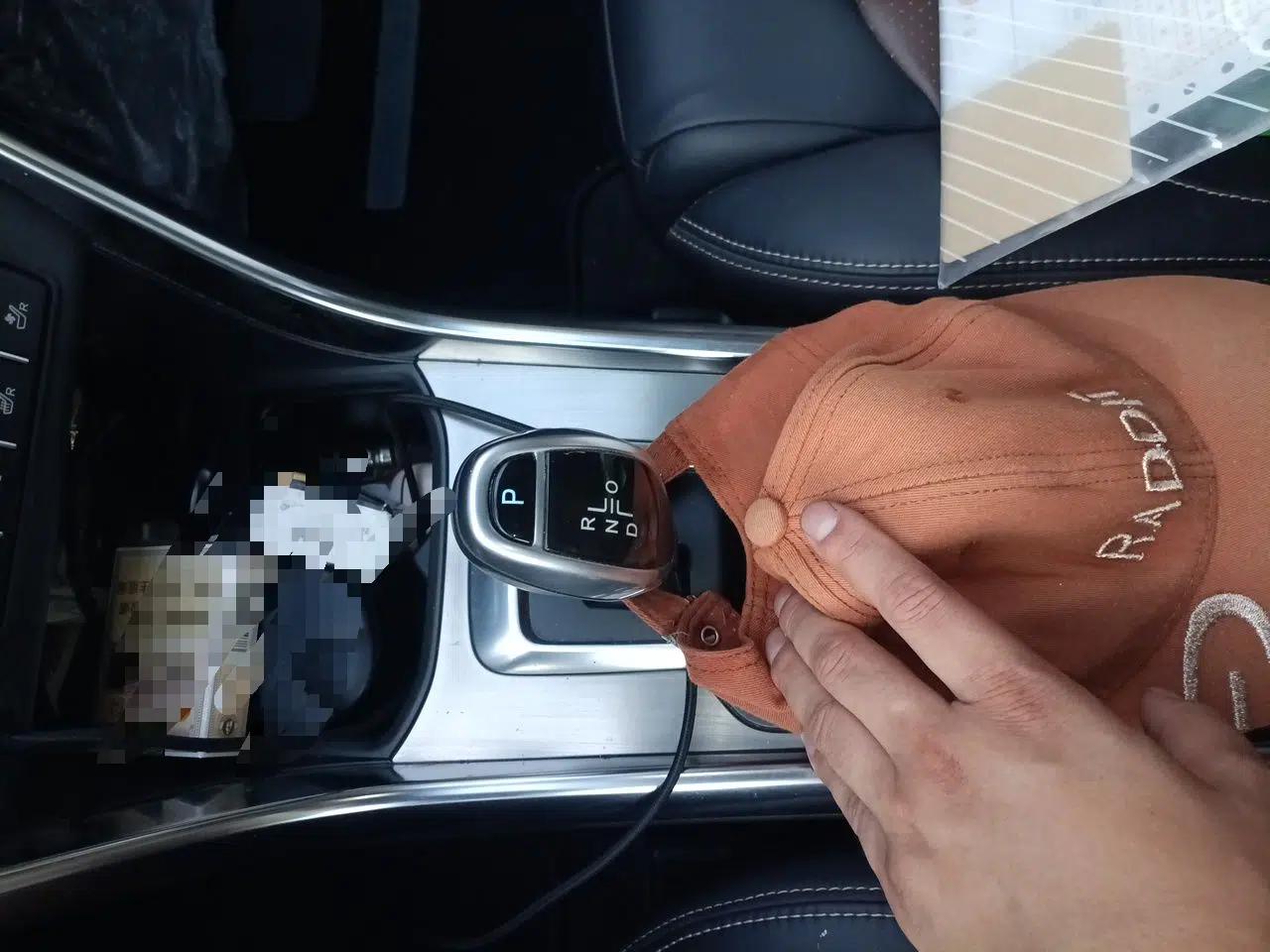 BYD Song New Energy 2017 Song DM 1.5TID All-Wheel Drive Luxury Model — миниатюра 14
