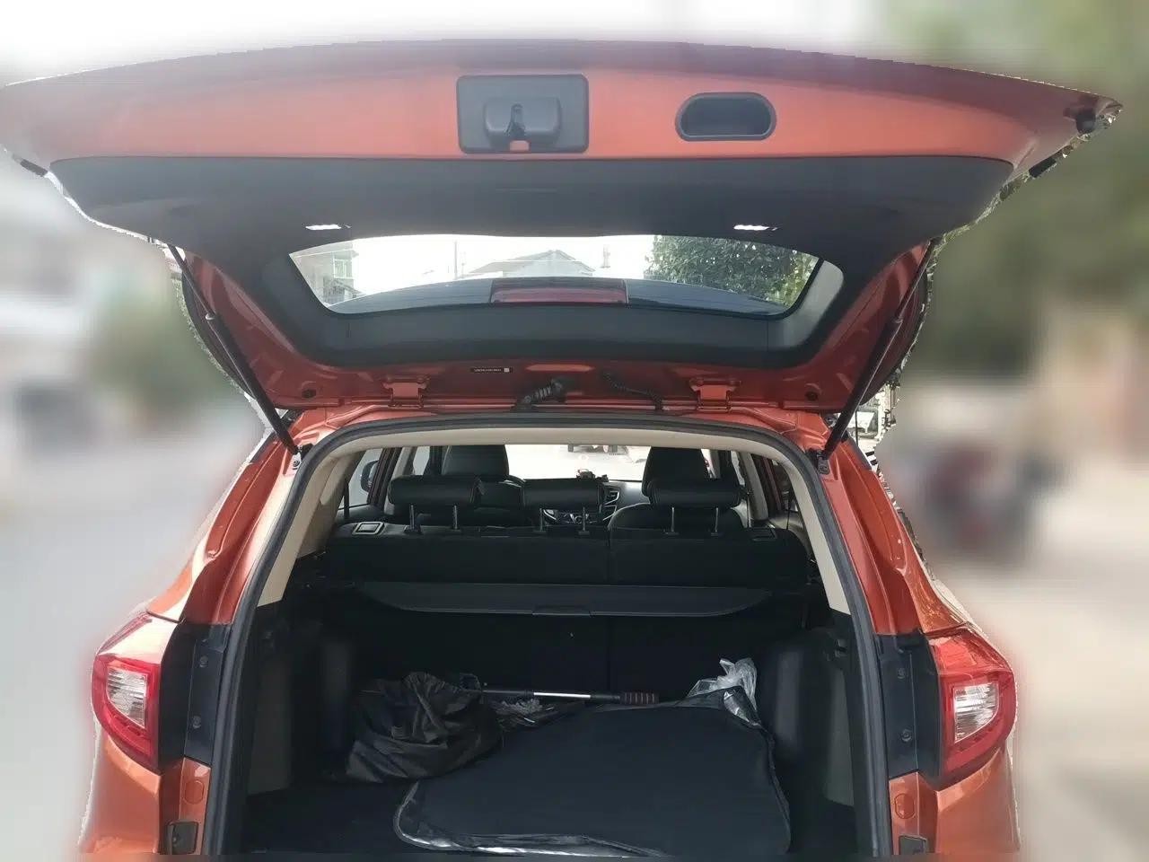 BYD Song New Energy 2017 Song DM 1.5TID All-Wheel Drive Luxury Model — миниатюра 19