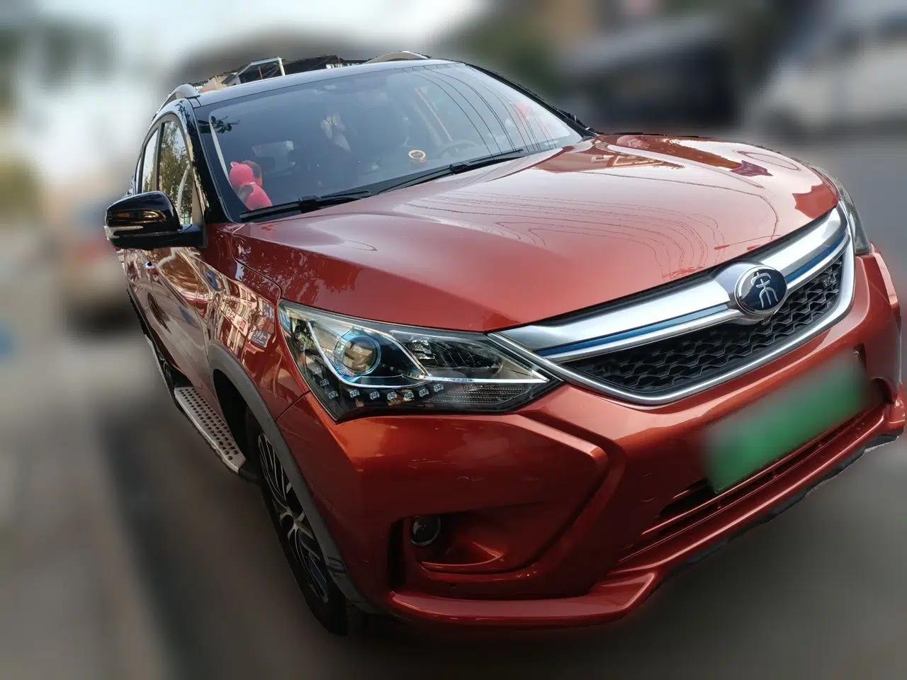 BYD Song New Energy 2017 Song DM 1.5TID All-Wheel Drive Luxury Model — миниатюра 3