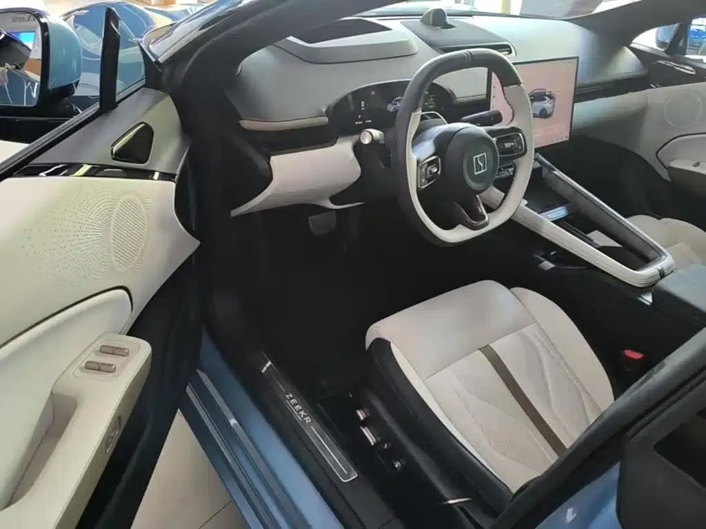 Extreme Krypton 007GT 2025 All-Wheel Drive Intelligent Driving Edition 75kWh — миниатюра 16